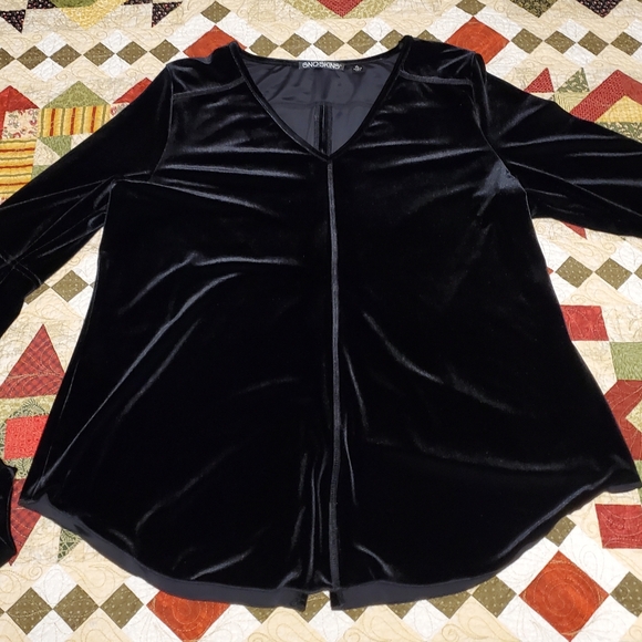 ❄️ SNO SKINS XL USA-Made Black Velvet Blouse + Dress Pants Matching Set - Picture 7 of 12